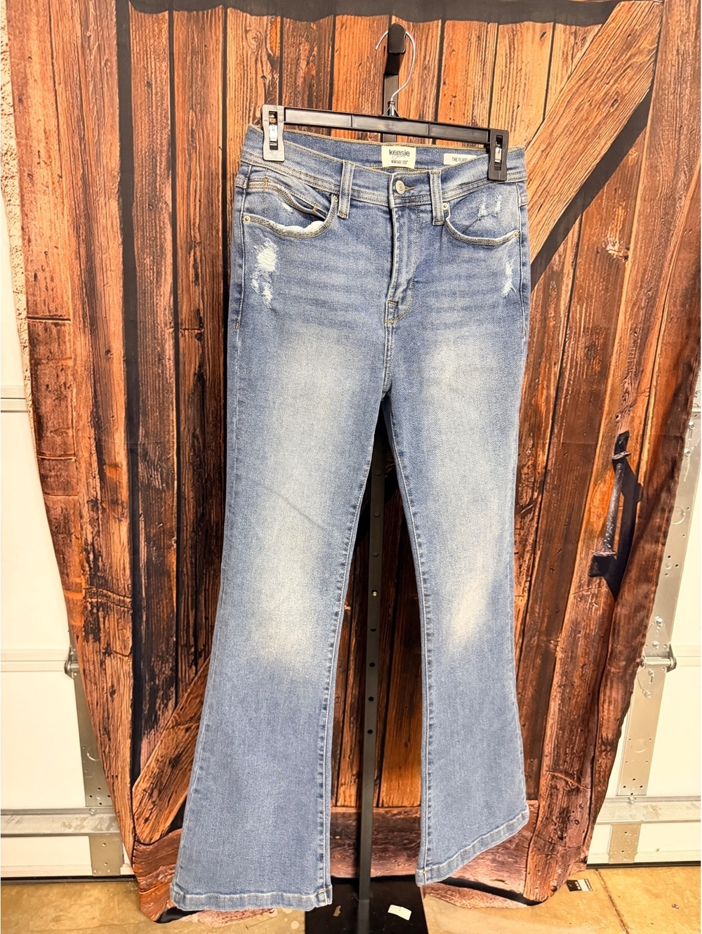 Kensie Vintage Luxe The Flare Jeans Size 4/27 Light Blue Denim